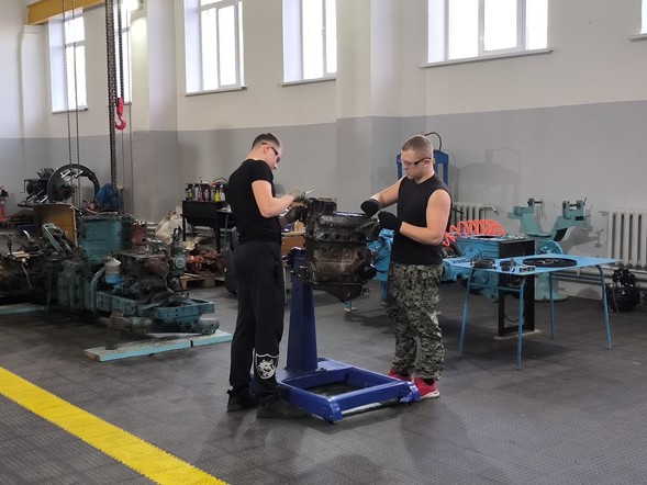 Студенты аграрных техникумов Красноярского края благодаря господдержке обучаются на современном оборудовании