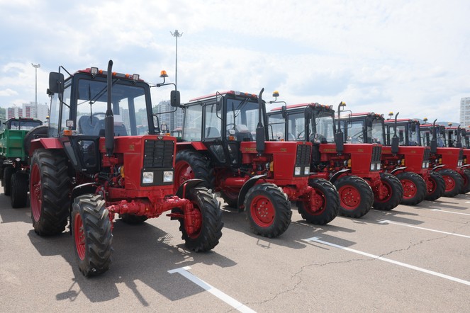 Сельсоветы края получили очередную партию спецтехники для благоустройства и обеспечения пожарной безопасности